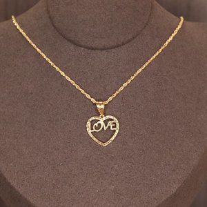 Real Gold 18K Yellow Gold Love Heart Open Pendant Necklace Fine Jewelry